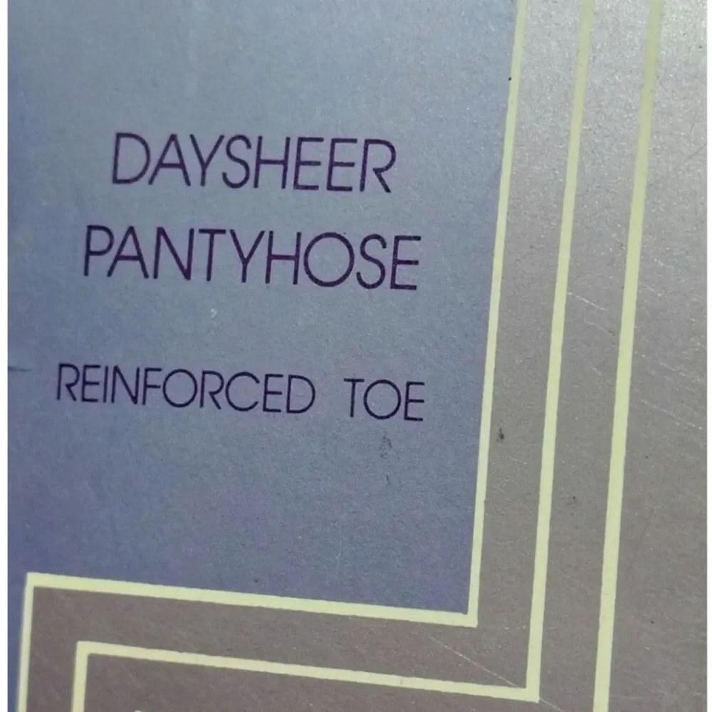 Two (2) 1980s Off White Daysheer Reinforced Toe Pantyhose Size B New In Package